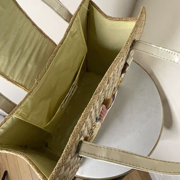 Vintage Handmade in Philippines Woven Straw Bag Pink Yellow Purple Flowers - Picture 12 of 12